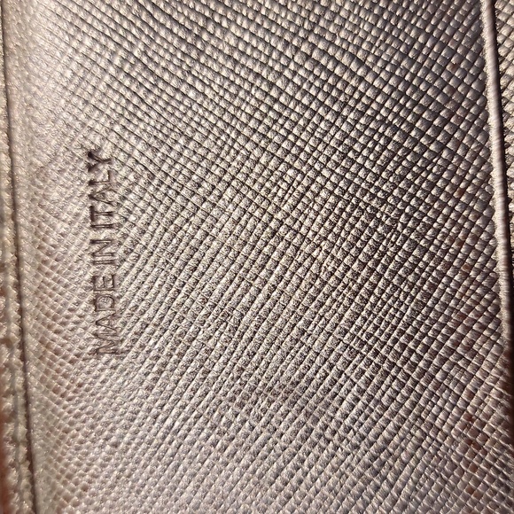 Authentic Prada Saffiano Metal wallet - Picture 12 of 13